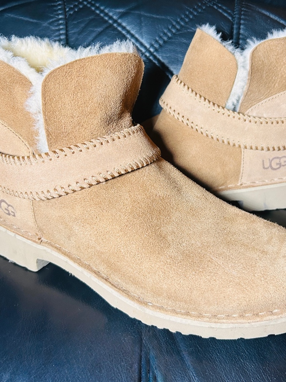 Ugg McKay Classic Ankle Boots in “Chestnut” color in Women’s size 10